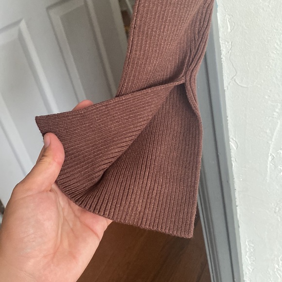 Beige Botany Long Sleeve Crop Top - Picture 2 of 3